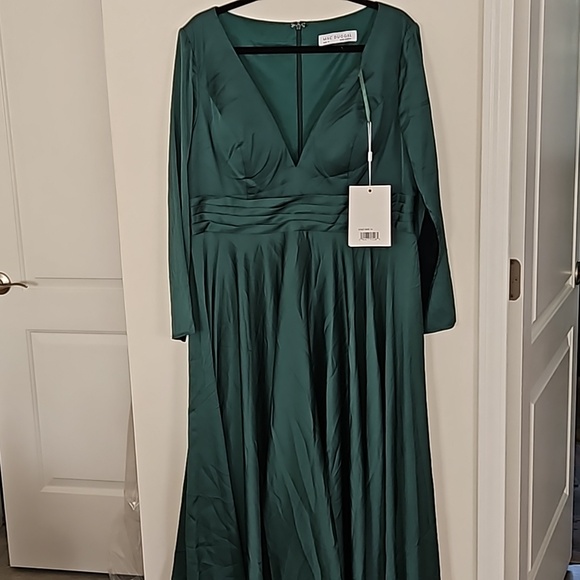 Ieena for Mac DuggalPlunge Neck Satin A-Line Dress - Picture 5 of 5